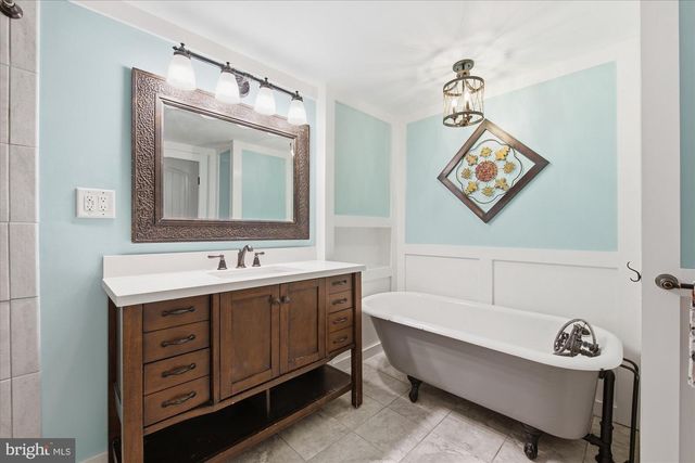 2515 HILLCREST RD, Quakertown, PA 18951