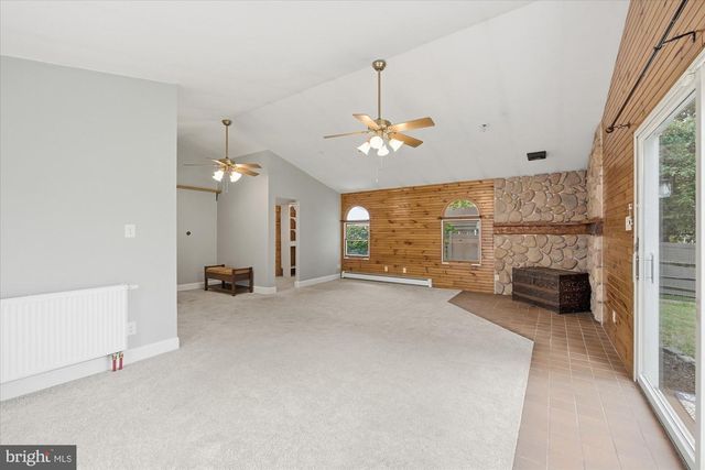2515 HILLCREST RD, Quakertown, PA 18951