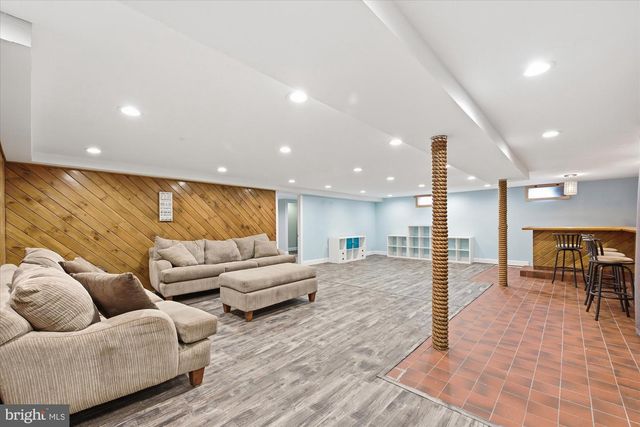 2515 HILLCREST RD, Quakertown, PA 18951