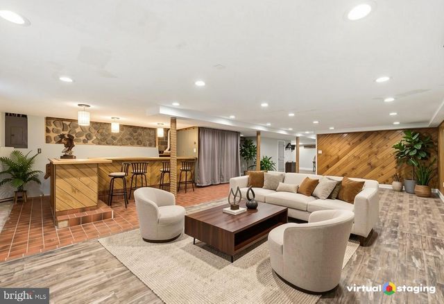 2515 HILLCREST RD, Quakertown, PA 18951