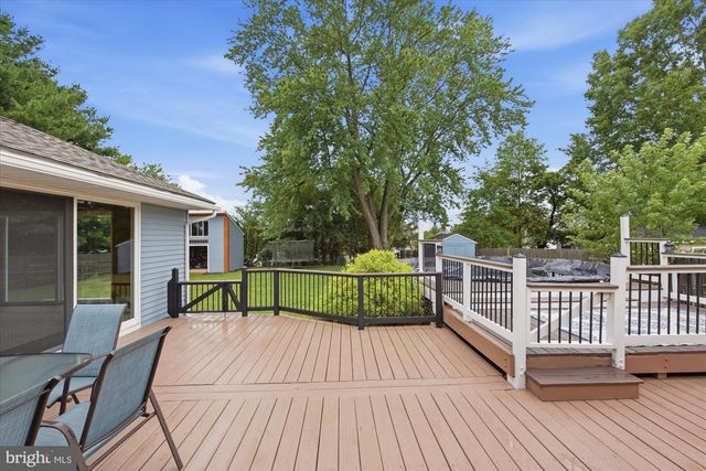 2515 HILLCREST RD, Quakertown, PA 18951