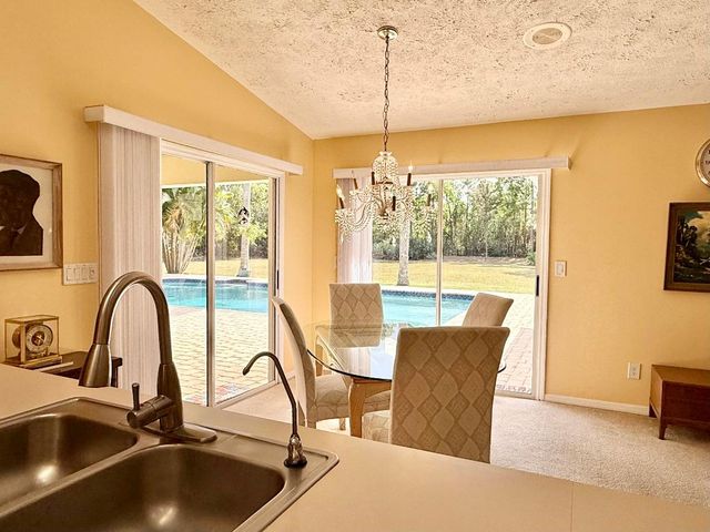 2884 SE Ranch Acres Circle, Jupiter, FL 33478