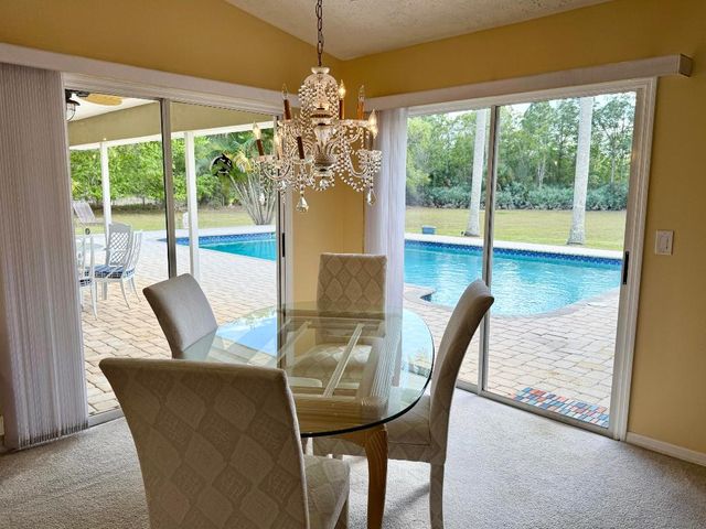 2884 SE Ranch Acres Circle, Jupiter, FL 33478