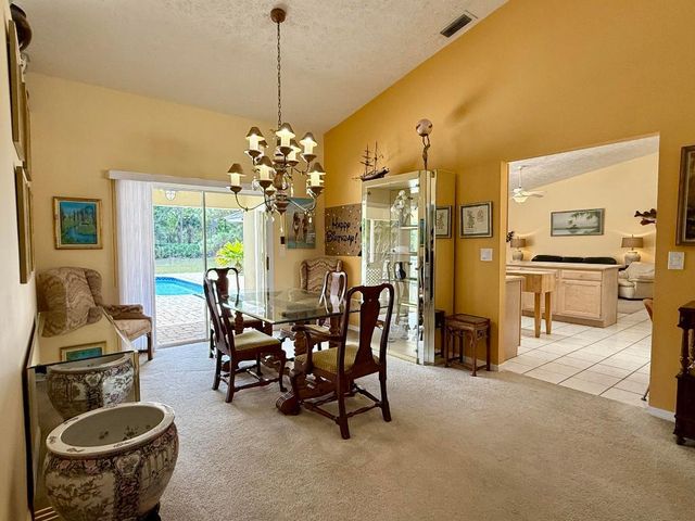 2884 SE Ranch Acres Circle, Jupiter, FL 33478