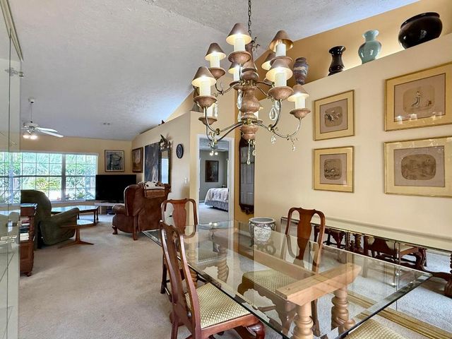 2884 SE Ranch Acres Circle, Jupiter, FL 33478