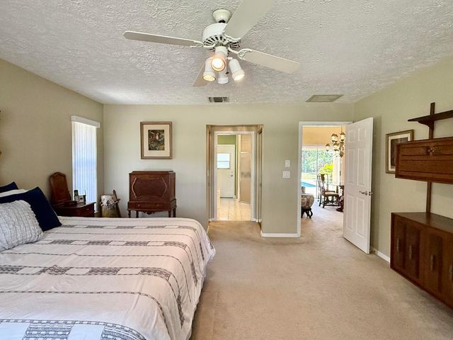 2884 SE Ranch Acres Circle, Jupiter, FL 33478