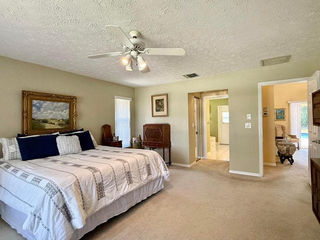 2884 SE Ranch Acres Circle, Jupiter, FL 33478