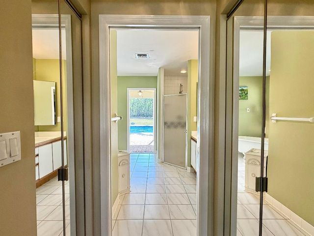 2884 SE Ranch Acres Circle, Jupiter, FL 33478