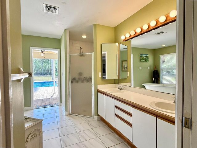 2884 SE Ranch Acres Circle, Jupiter, FL 33478