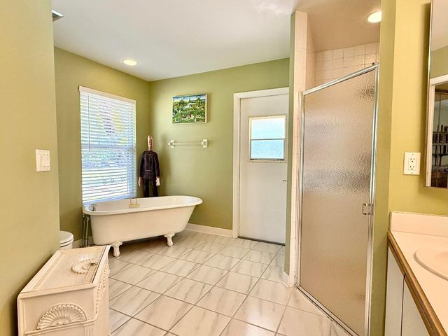 2884 SE Ranch Acres Circle, Jupiter, FL 33478