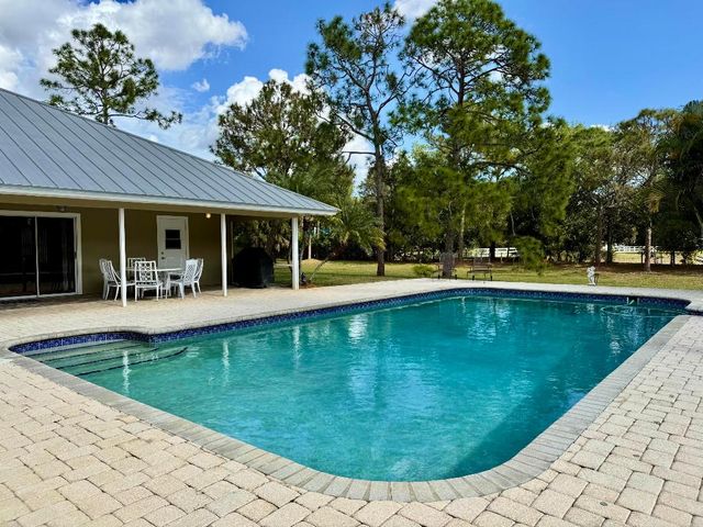 2884 SE Ranch Acres Circle, Jupiter, FL 33478