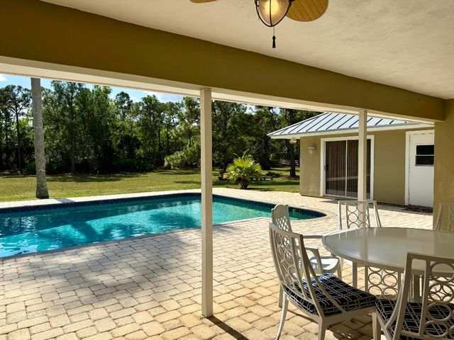 2884 SE Ranch Acres Circle, Jupiter, FL 33478