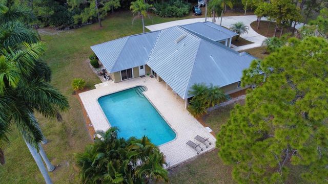 2884 SE Ranch Acres Circle, Jupiter, FL 33478