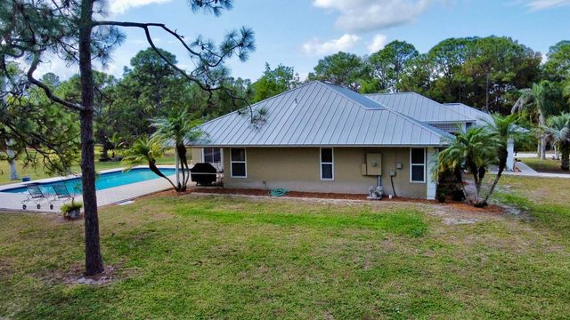 2884 SE Ranch Acres Circle, Jupiter, FL 33478