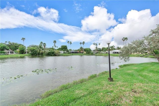 11477 NW 39TH Court 305-1, Coral Springs, FL 33065