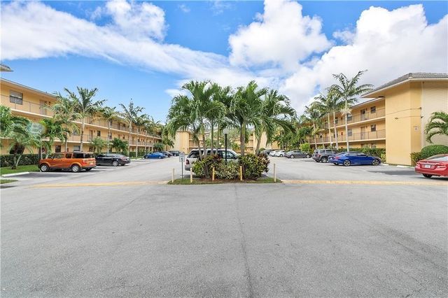 11477 NW 39TH Court 305-1, Coral Springs, FL 33065