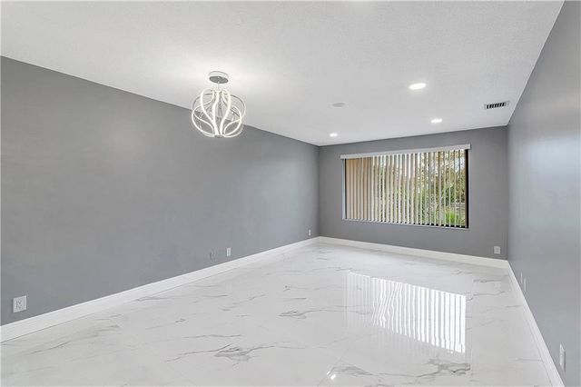 11477 NW 39TH Court 305-1, Coral Springs, FL 33065