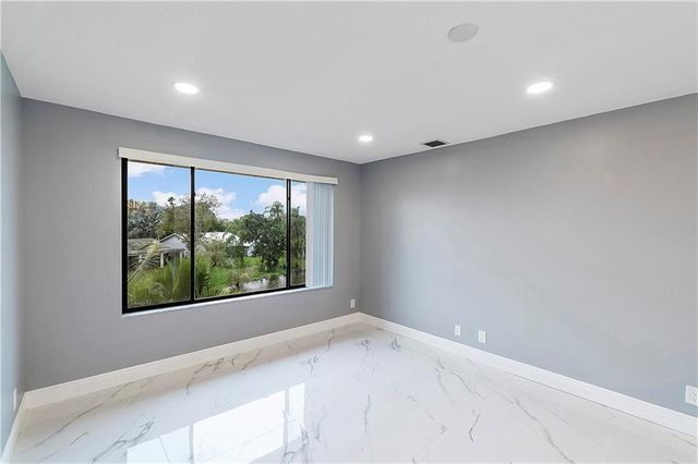 11477 NW 39TH Court 305-1, Coral Springs, FL 33065