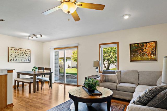 135 Alpine Meadows Court, Oregon, WI 53575