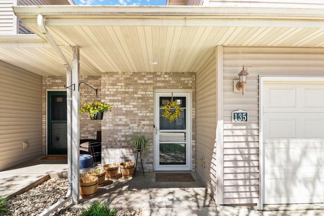 135 Alpine Meadows Court, Oregon, WI 53575