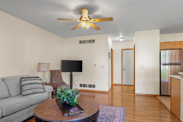 135 Alpine Meadows Court, Oregon, WI 53575