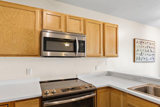 135 Alpine Meadows Court, Oregon, WI 53575