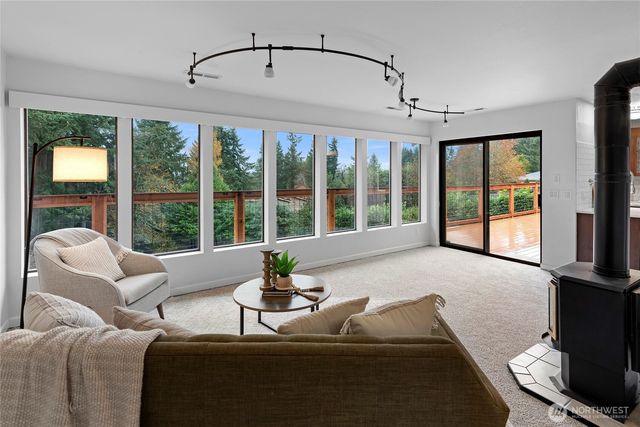 4203 Olympus Drive NE, Bremerton, WA 98310