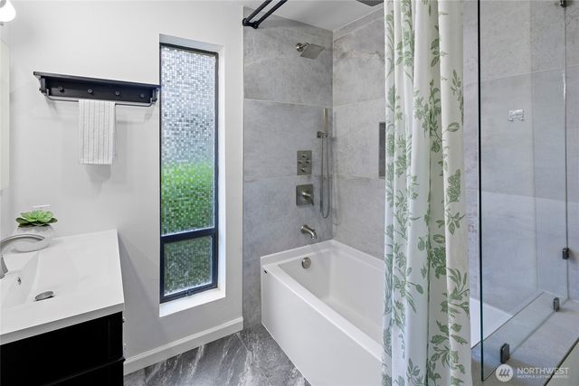 4203 Olympus Drive NE, Bremerton, WA 98310