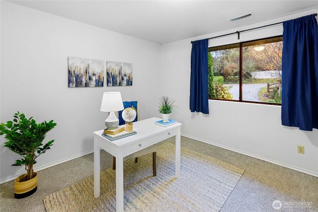 4203 Olympus Drive NE, Bremerton, WA 98310