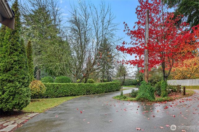 4203 Olympus Drive NE, Bremerton, WA 98310