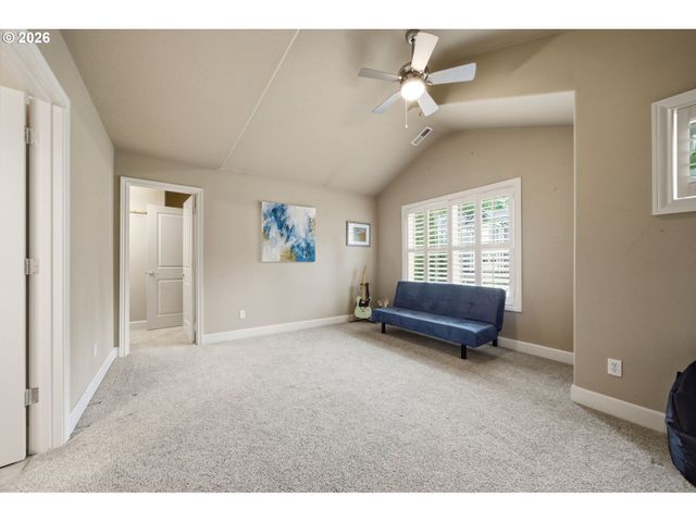 2246 SAINT MORITZ Loop, West Linn, OR 97068
