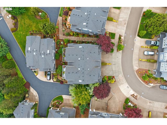 2246 SAINT MORITZ Loop, West Linn, OR 97068