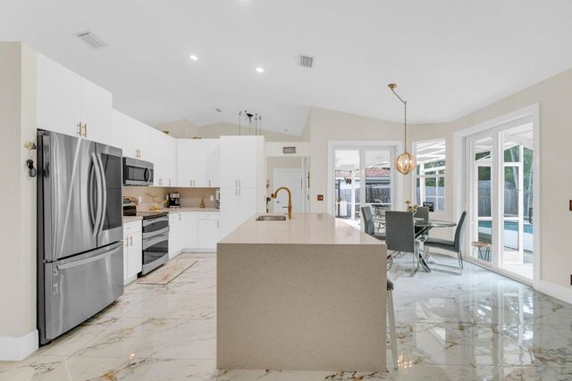 4112 NW 58th Drive, Coconut Creek, FL 33073