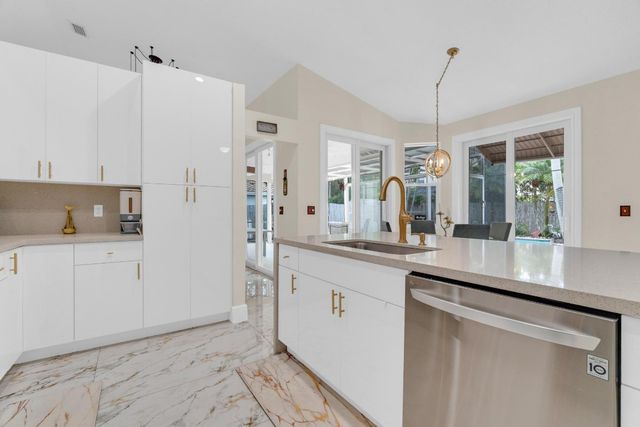 4112 NW 58th Drive, Coconut Creek, FL 33073