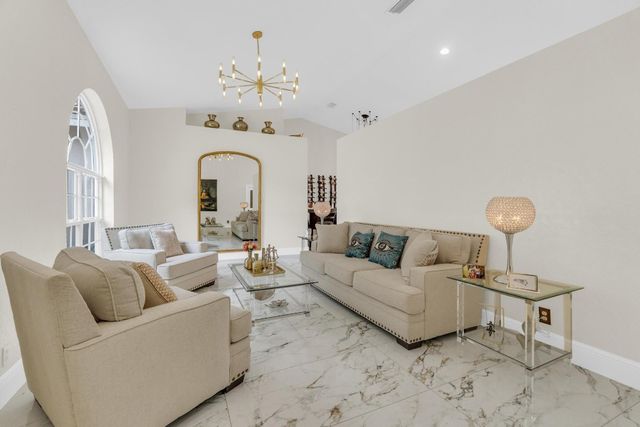 4112 NW 58th Drive, Coconut Creek, FL 33073