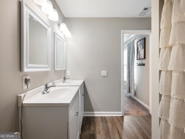 450 Candlestick Drive, Hull, GA 30646