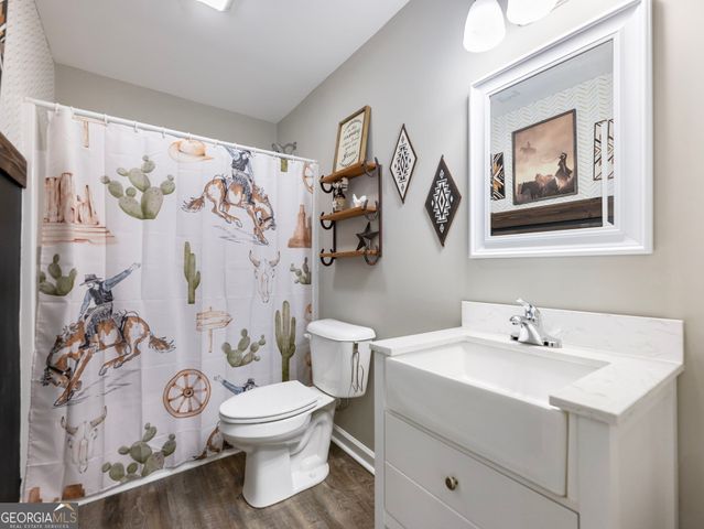 450 Candlestick Drive, Hull, GA 30646