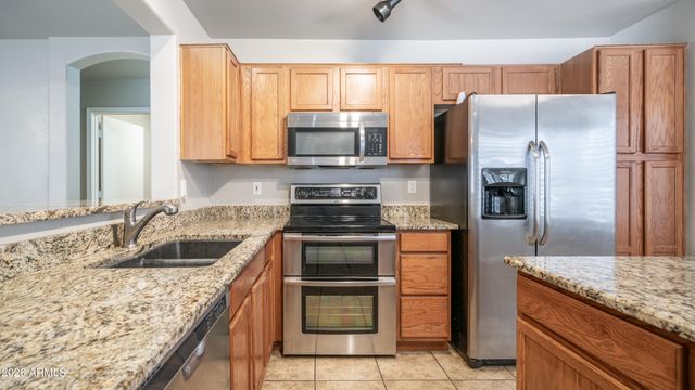 1462 W 19TH Avenue, Apache Junction, AZ 85120