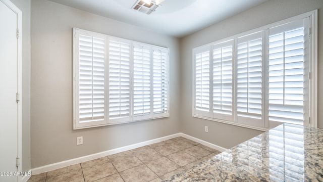 1462 W 19TH Avenue, Apache Junction, AZ 85120