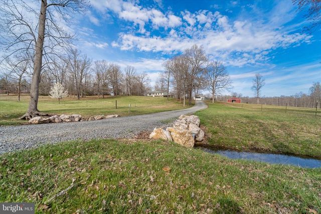 9107 GRASTY GOLD MINE RD, Rhoadesville, VA 22542