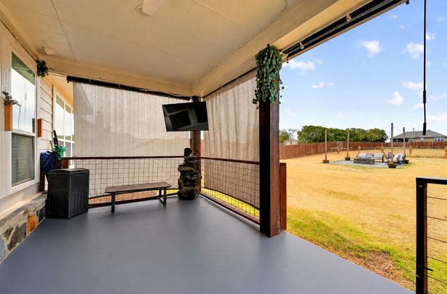 113 Ridgetop Trail, Rhome, TX 76078