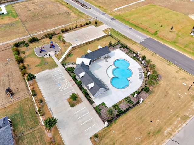 113 Ridgetop Trail, Rhome, TX 76078