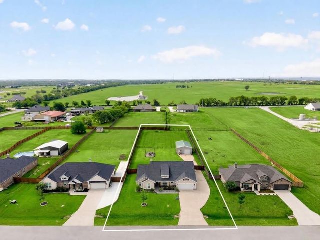 113 Ridgetop Trail, Rhome, TX 76078