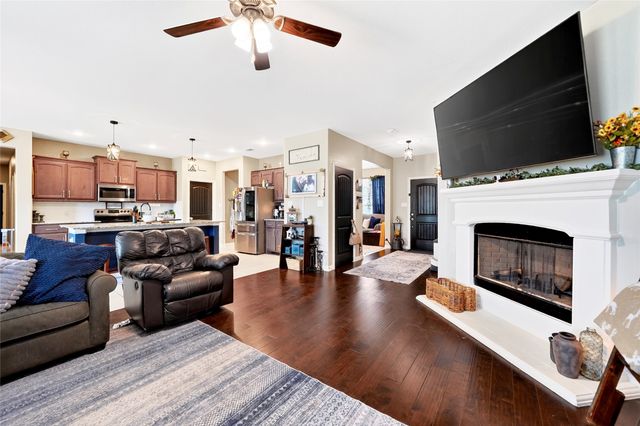 113 Ridgetop Trail, Rhome, TX 76078