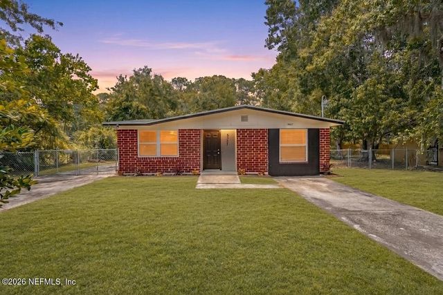 5327 ARROWSMITH Road, Jacksonville, FL 32208