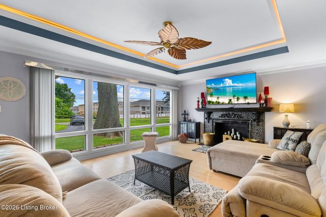 8201 Shepherdsville Rd, Louisville, KY 40219