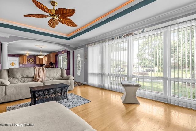 8201 Shepherdsville Rd, Louisville, KY 40219