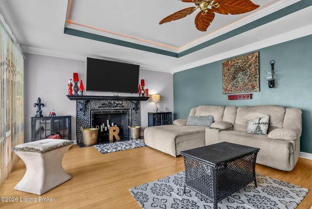 8201 Shepherdsville Rd, Louisville, KY 40219