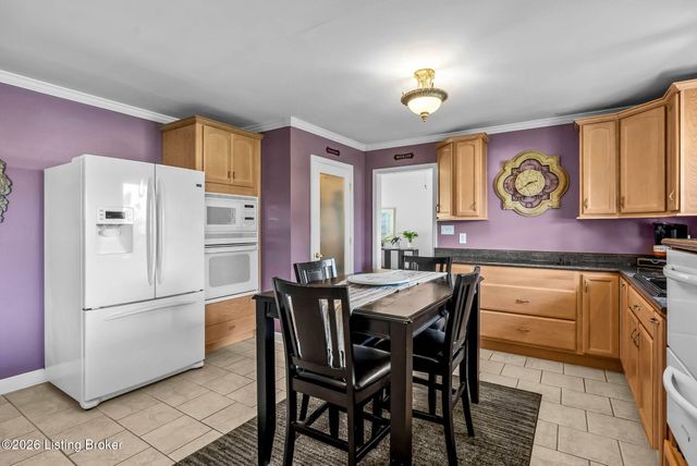 8201 Shepherdsville Rd, Louisville, KY 40219