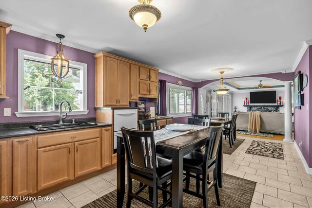 8201 Shepherdsville Rd, Louisville, KY 40219